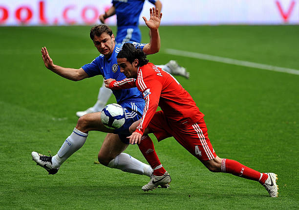 使他成为足 使他成为足